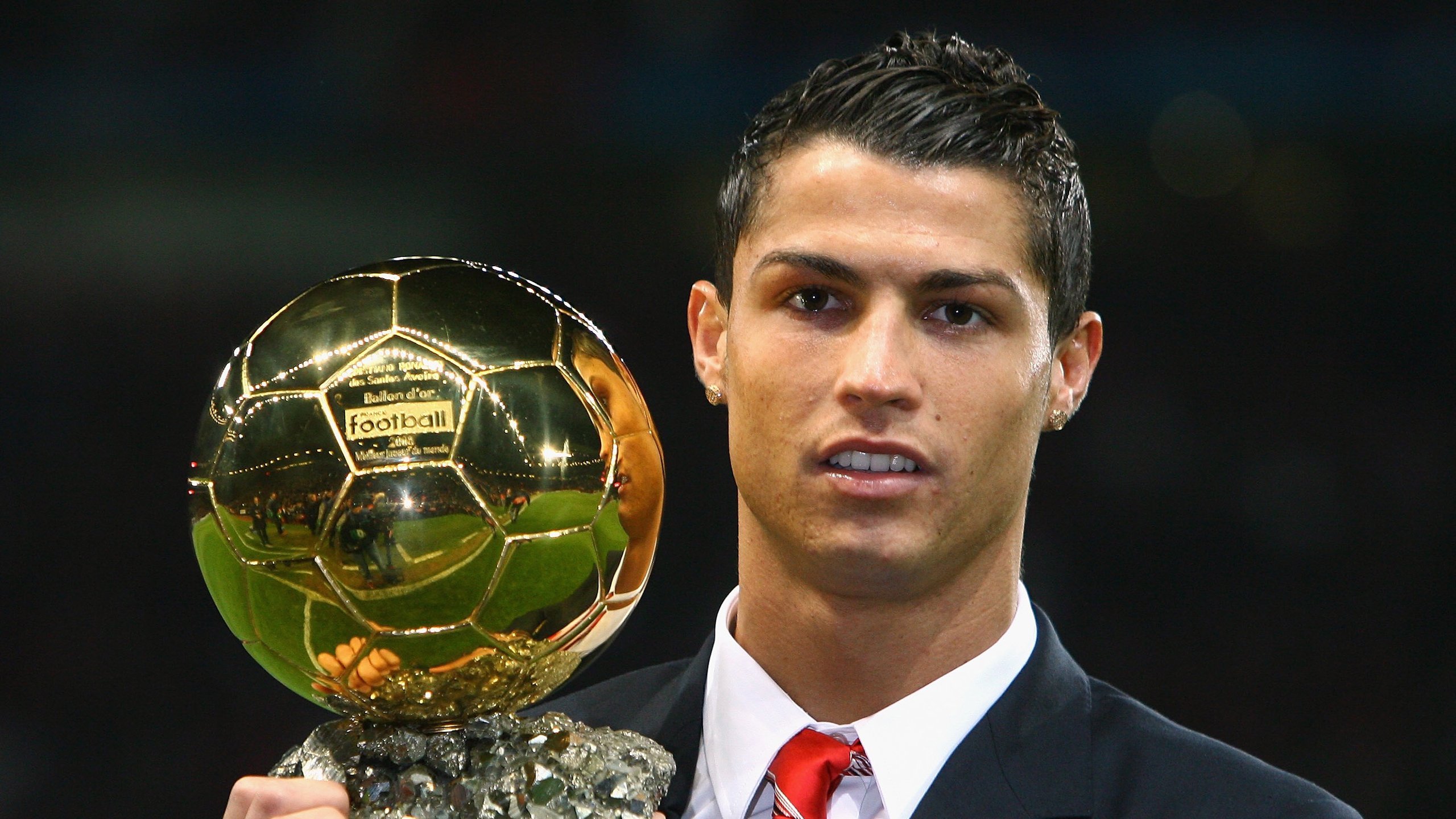 冰岛寒风中拉什福德一剑封喉，里昂淘汰赛惊险过关的关键先生诞生